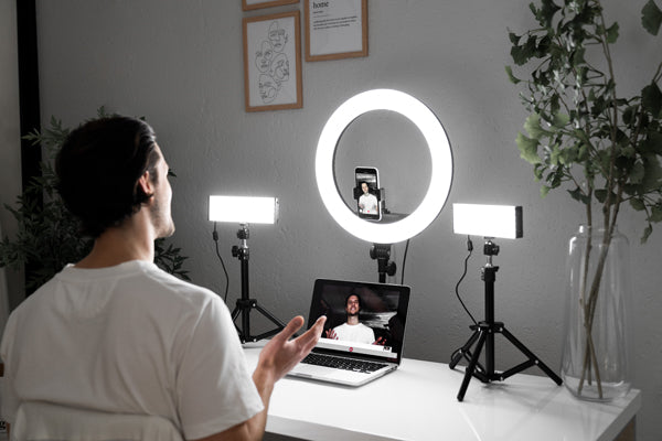 Ring lights vs. LED Lighting: What’s the Difference?