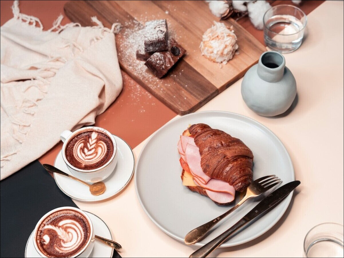 Beginner’s Guide To Instagram-Worthy Food Photography with a Smartphone