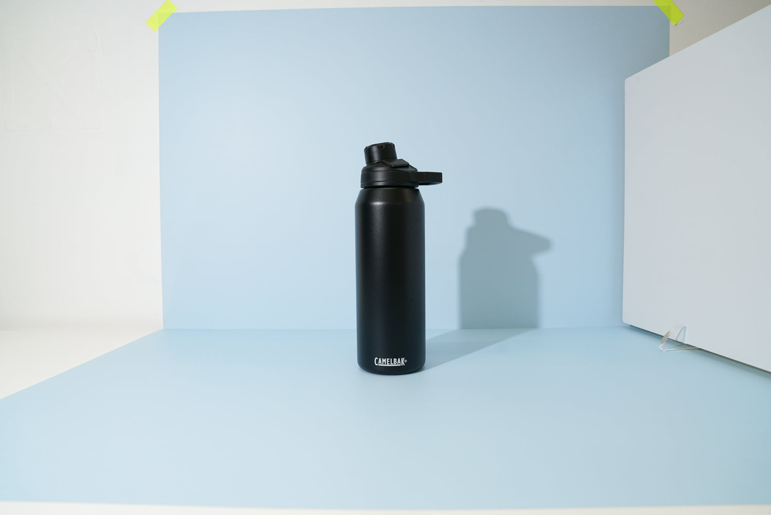 Spectrum Xpress Mini V-Flat Free Standing Black / White Reflector for Product Photography