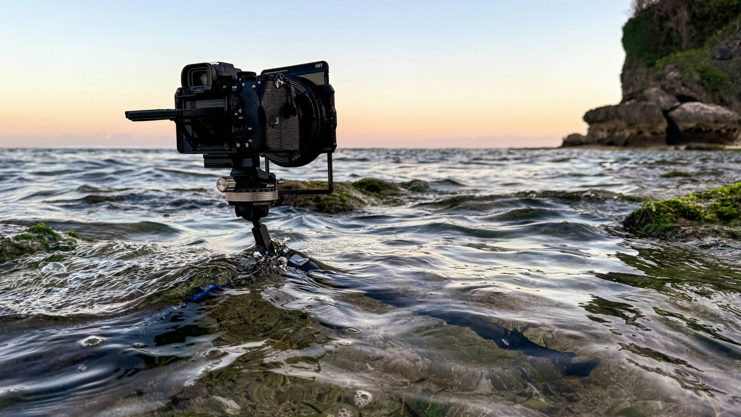 Leofoto LY-265CF Mr.Y Series Carbon Fibre Tripod with Inverted Ball Head