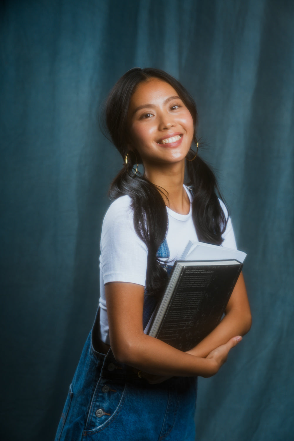 Spectrum Kaleidoscope Series Mottled Cotton Muslin Backdrop 3m x 6m - Mad About Blue