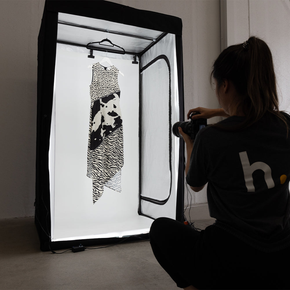 Spectrum 'LumeStudio' 120cm x 200cm x 100cm Ecommerce Fashion Product Photography LED Lighting Booth (DEMO STOCK)