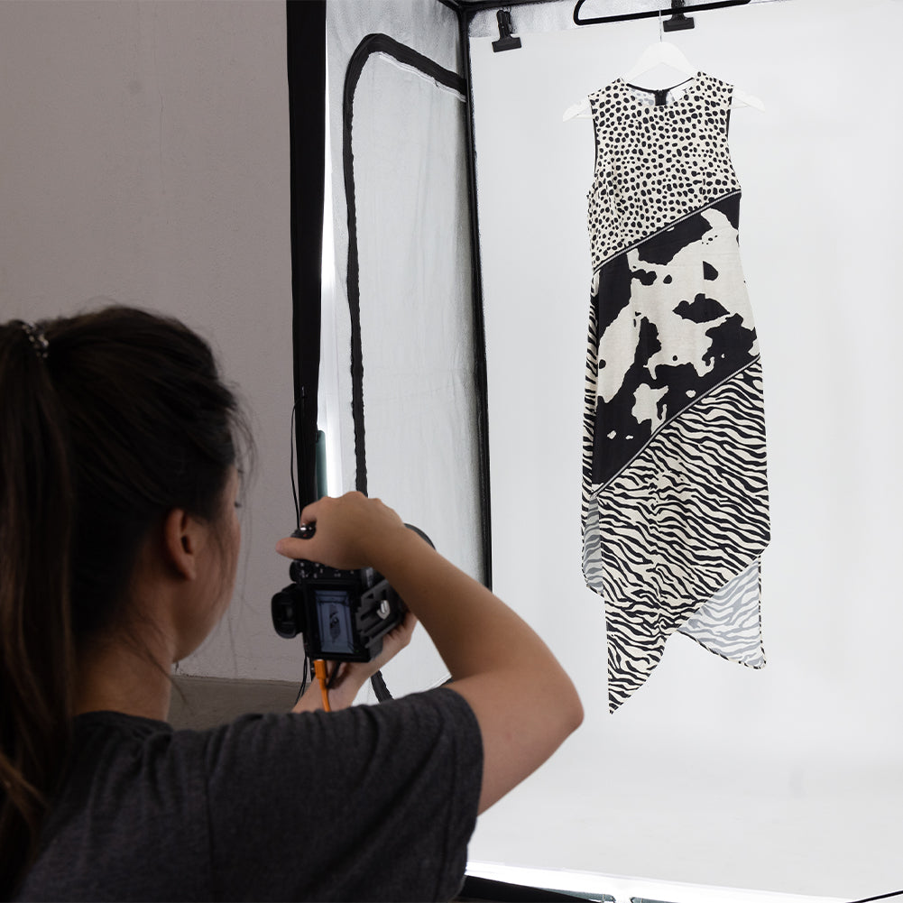 Spectrum 'LumeStudio' 120cm x 200cm x 100cm Ecommerce Fashion Product Photography LED Lighting Booth (DEMO STOCK)
