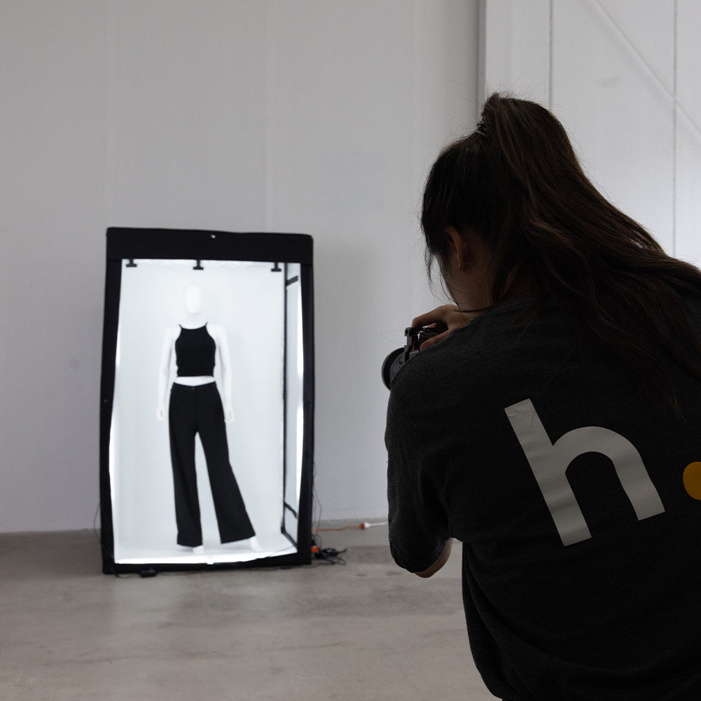 Spectrum 'LumeStudio' 120cm x 200cm x 100cm Ecommerce Fashion Product Photography LED Lighting Booth (DEMO STOCK)