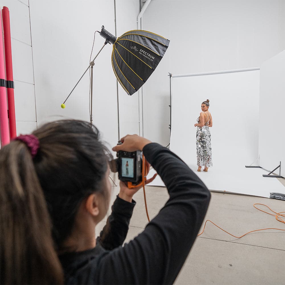 Spectrum Pro Collapsible Deep Parabolic Softbox 120cm/47.2" (Bowens Mount)