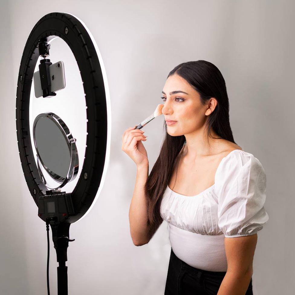 22" LED Portable Ring Light - Platinum Pro II (DEMO STOCK)