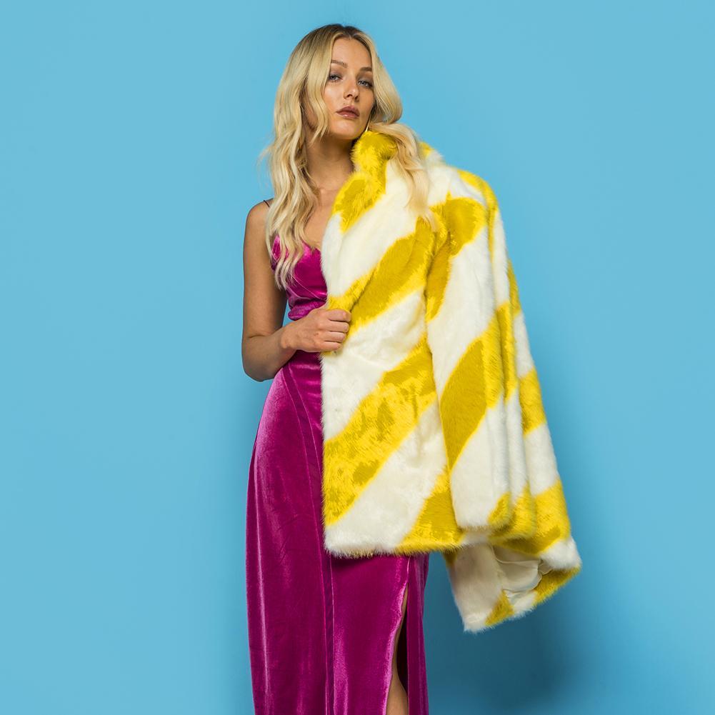 Spectrum Non-Reflective Paper Roll Backdrop (2.7 X 10M) - Baby Blue Backdrops