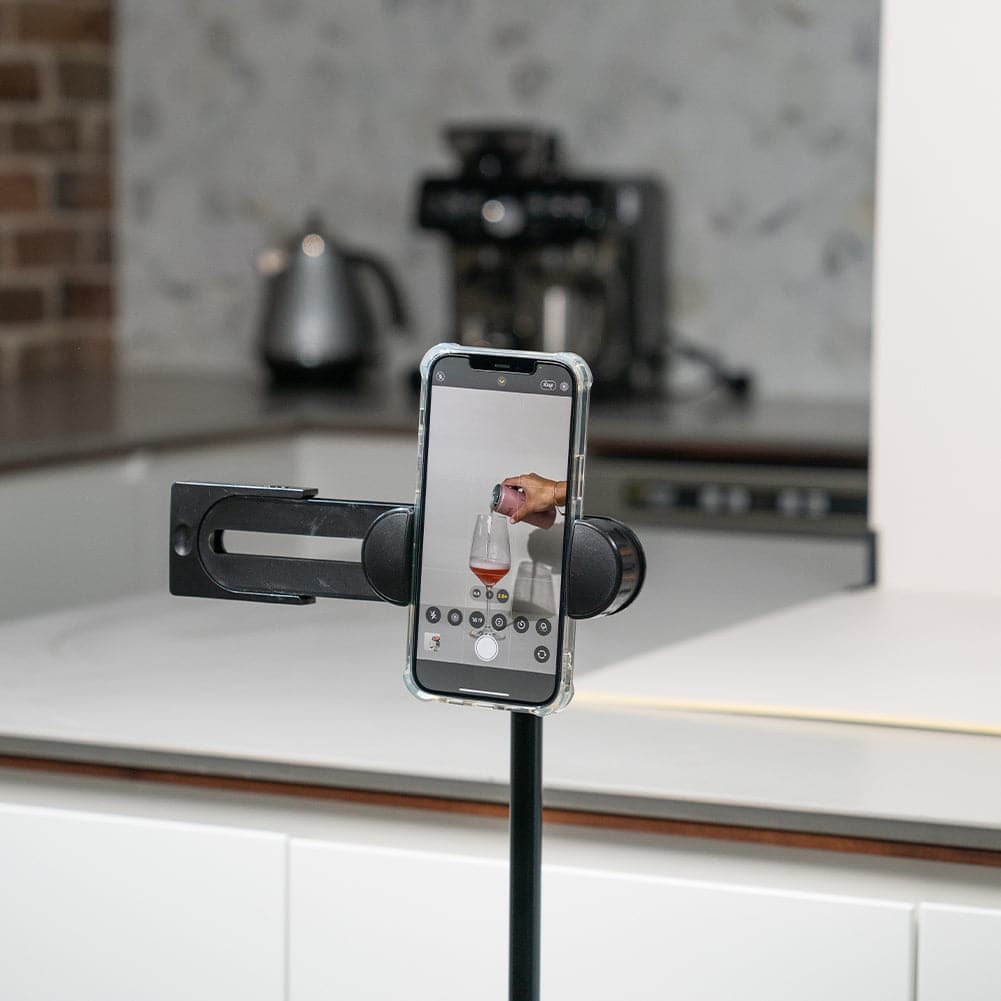 Bluetooth Pocket Remote Mobile Shutter for iPhone/iPad/Smartphones/Tablets