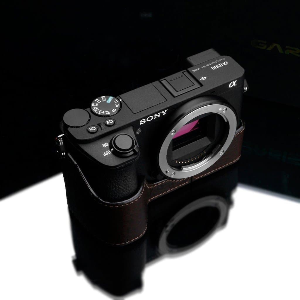 Gariz XS-CHA6500BR Genuine Leather Camera Half Case Brown for Sony A6500