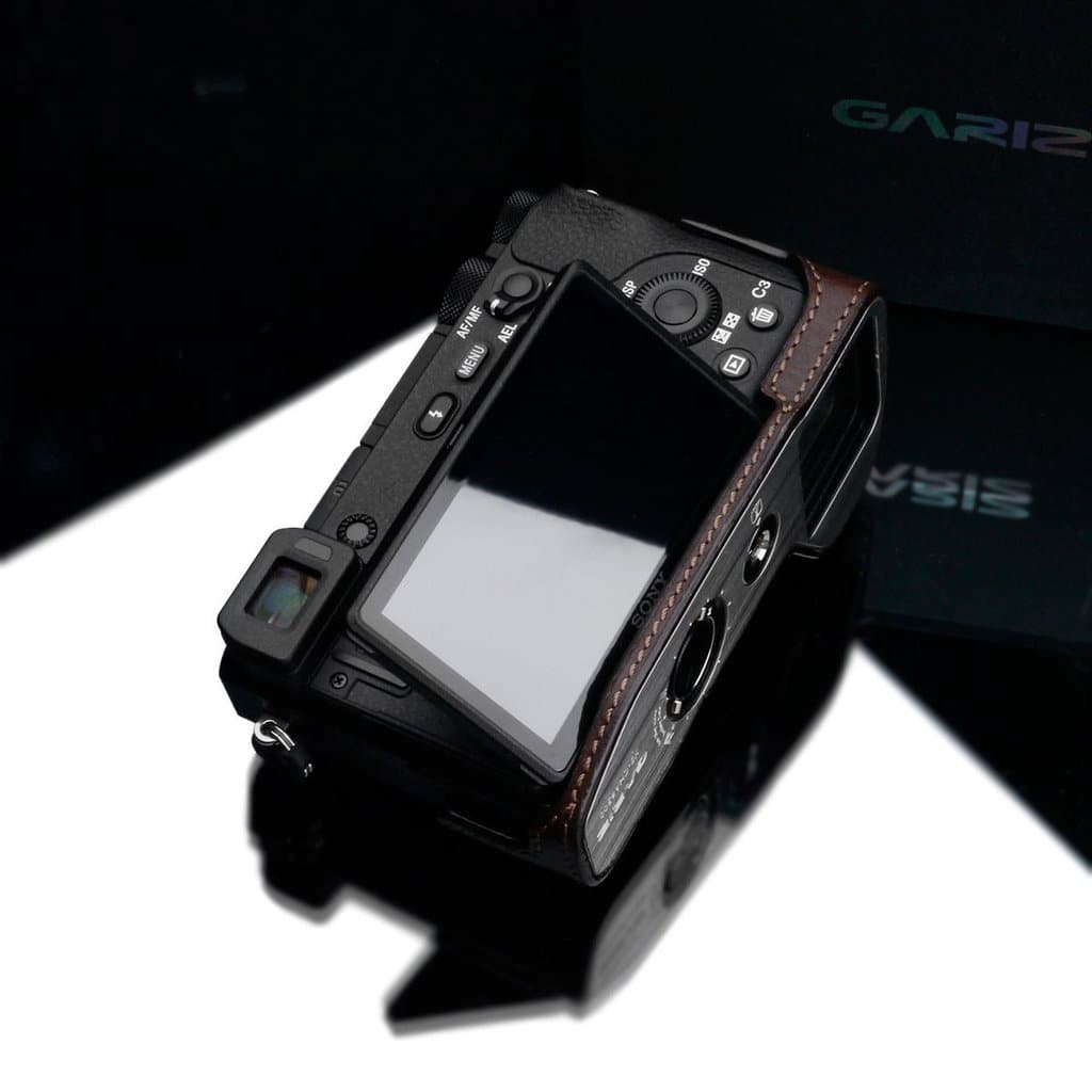 Gariz XS-CHA6500BR Genuine Leather Camera Half Case Brown for Sony A6500