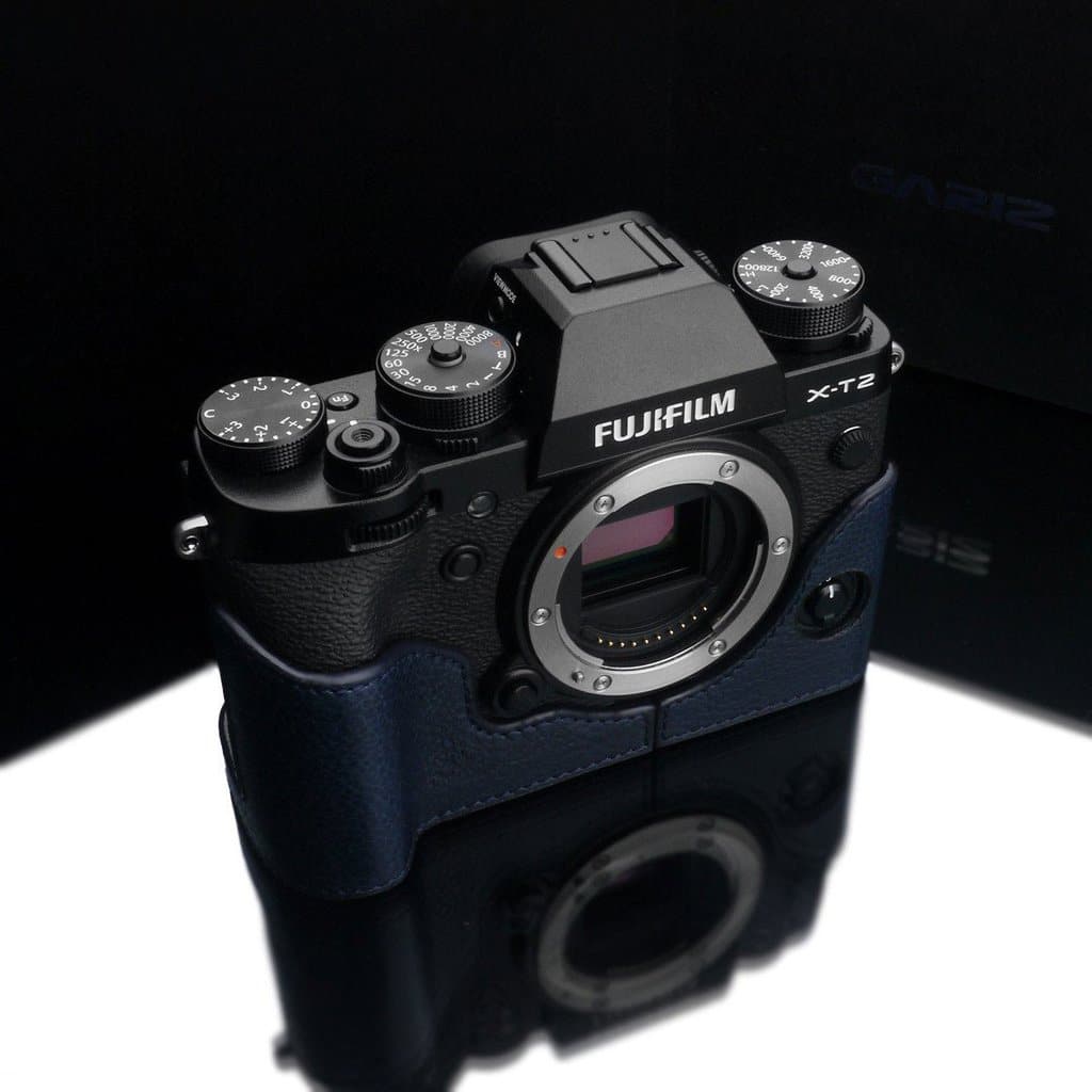 Gariz XS-CHXT2NV Navy Genuine Leather Half Case for Fuji Fujifilm X-T2/X-T3 XT2