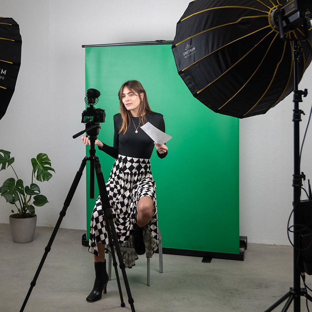 'Live Stream Master' Pull Up Chroma Key Green Screen Backdrop for Video (148cm x 190cm)