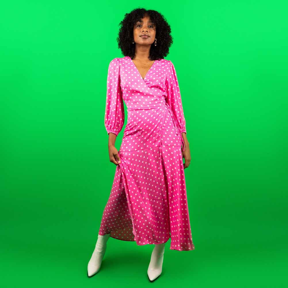 Chroma Key Green Screen Non-Reflective Half Paper Roll Backdrop (1.36 x 10M)