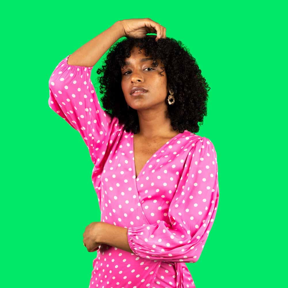 Chroma Key Green Screen Non-Reflective Half Paper Roll Backdrop (1.36 x 10M)