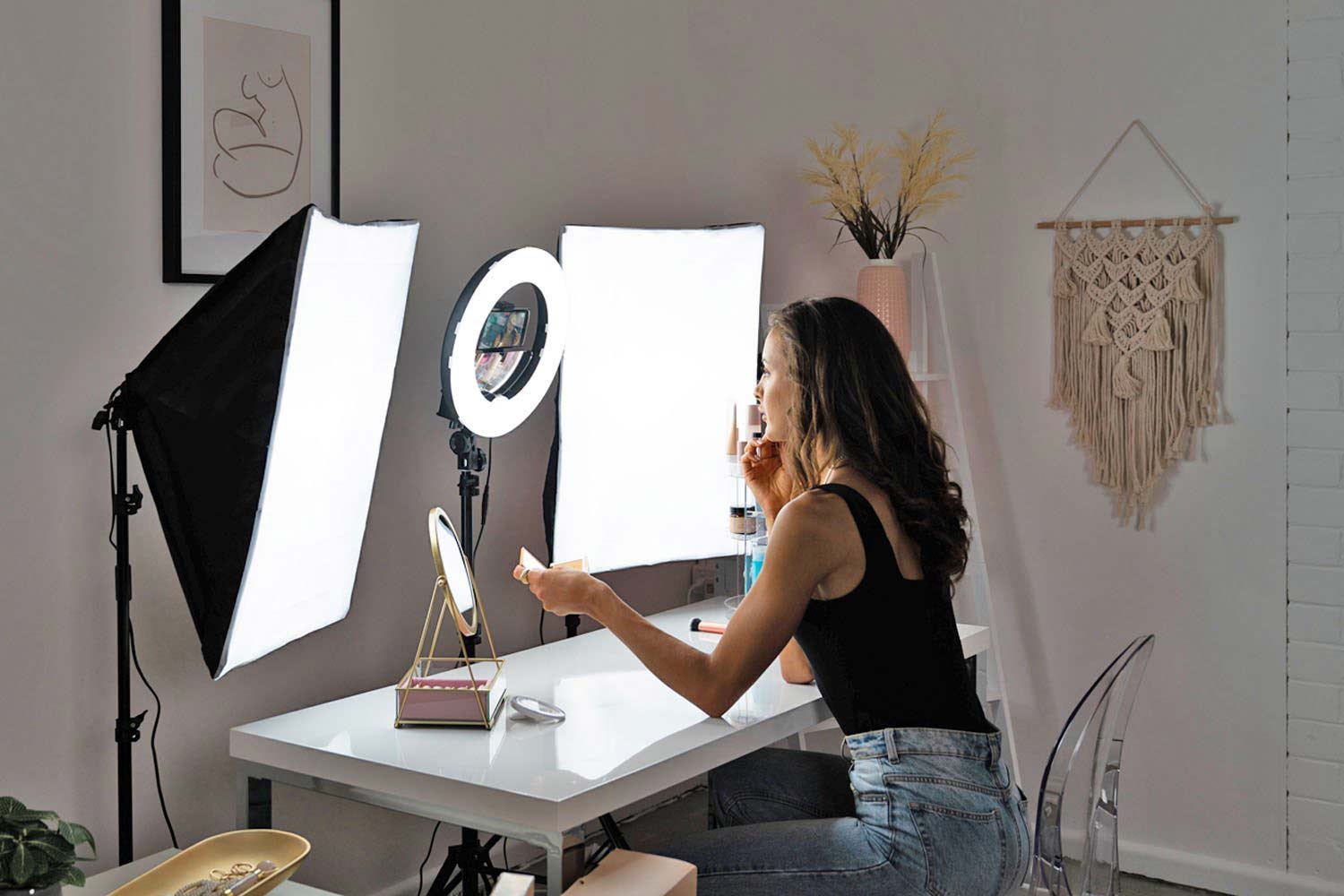 Blogger & Vlogger 13" Ring Light & Softbox Kit - Spectrum Aurora Mini Pearl III