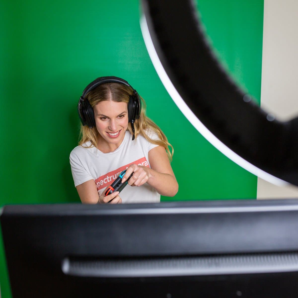 'Live Stream Master' Pull Up Chroma Key Green Screen Backdrop for Video (148cm x 190cm)