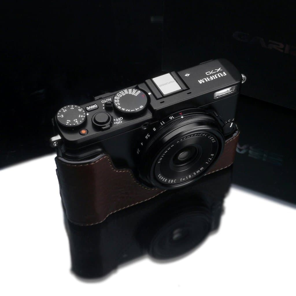 Gariz CHX70BR Brown Genuine Leather Half Case for Fuji Fujifilm X70
