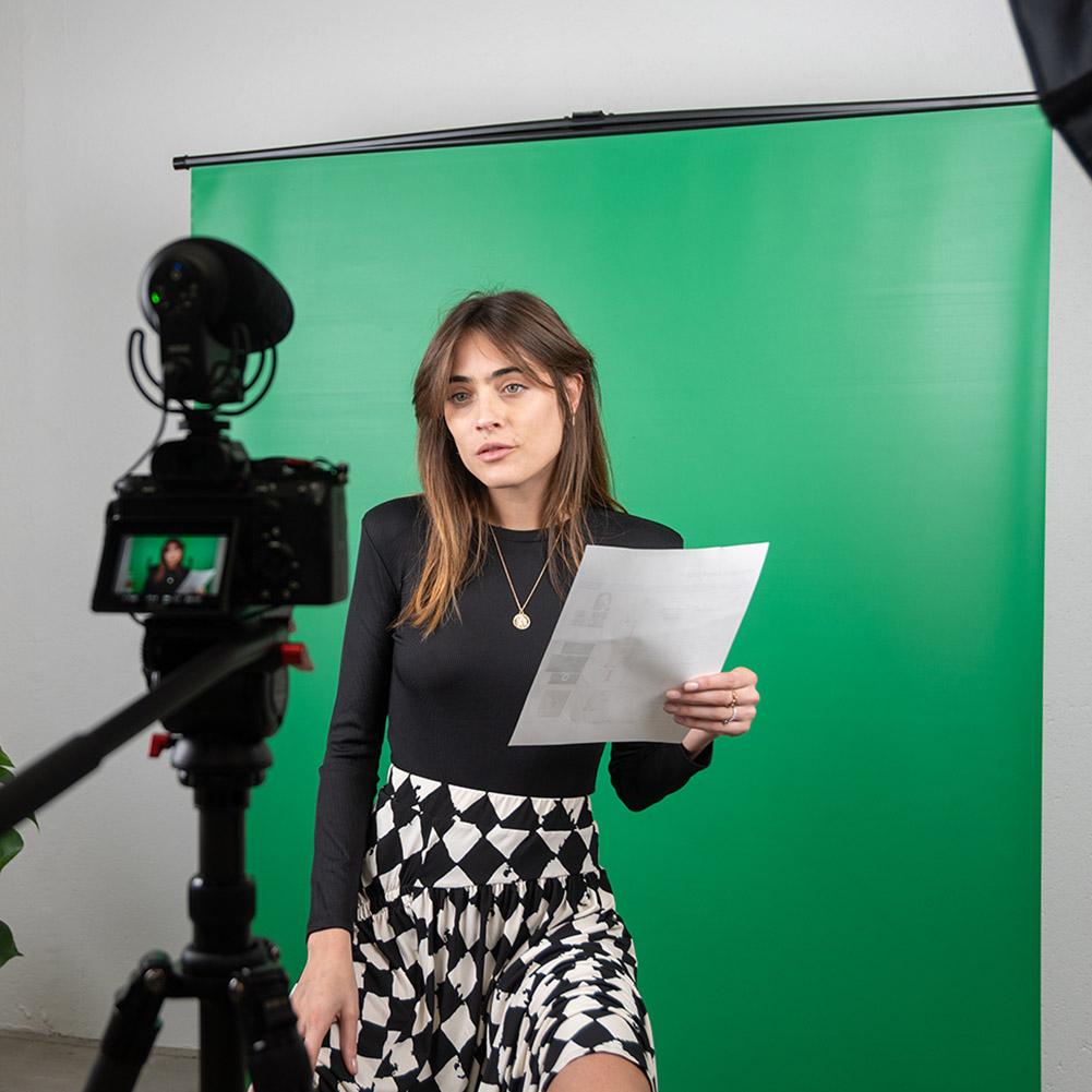 'Live Stream Master' Pull Up Chroma Key Green Screen Backdrop for Video (148cm x 190cm)